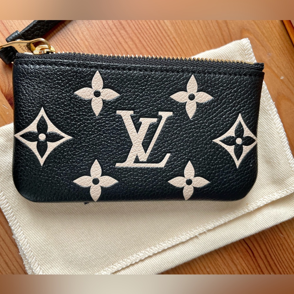 Key pouch cles card holder